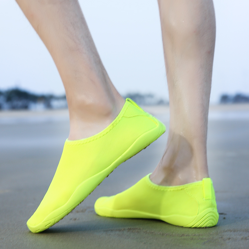 Colección Uny Aquashoes