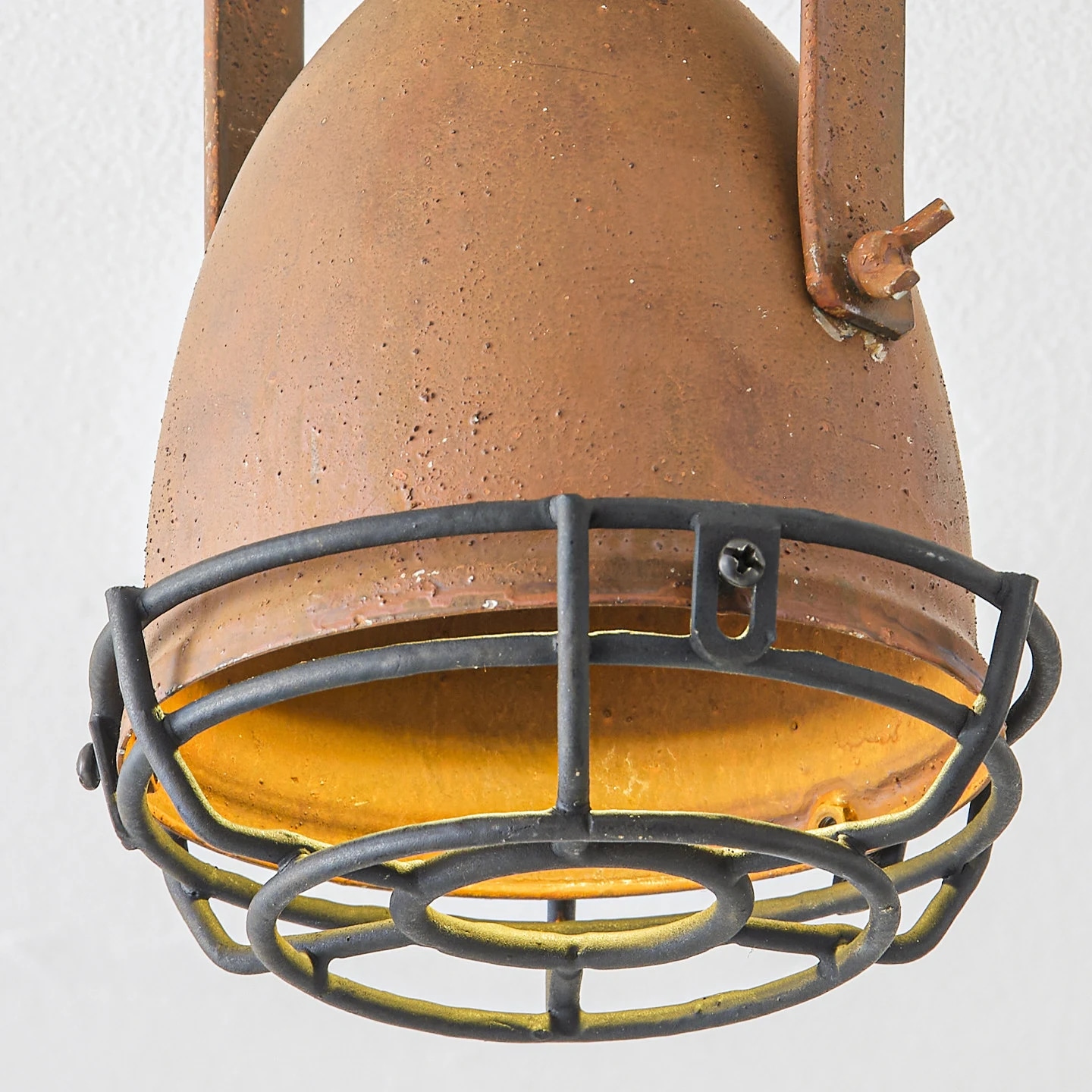 Rust finish texture and black cage front