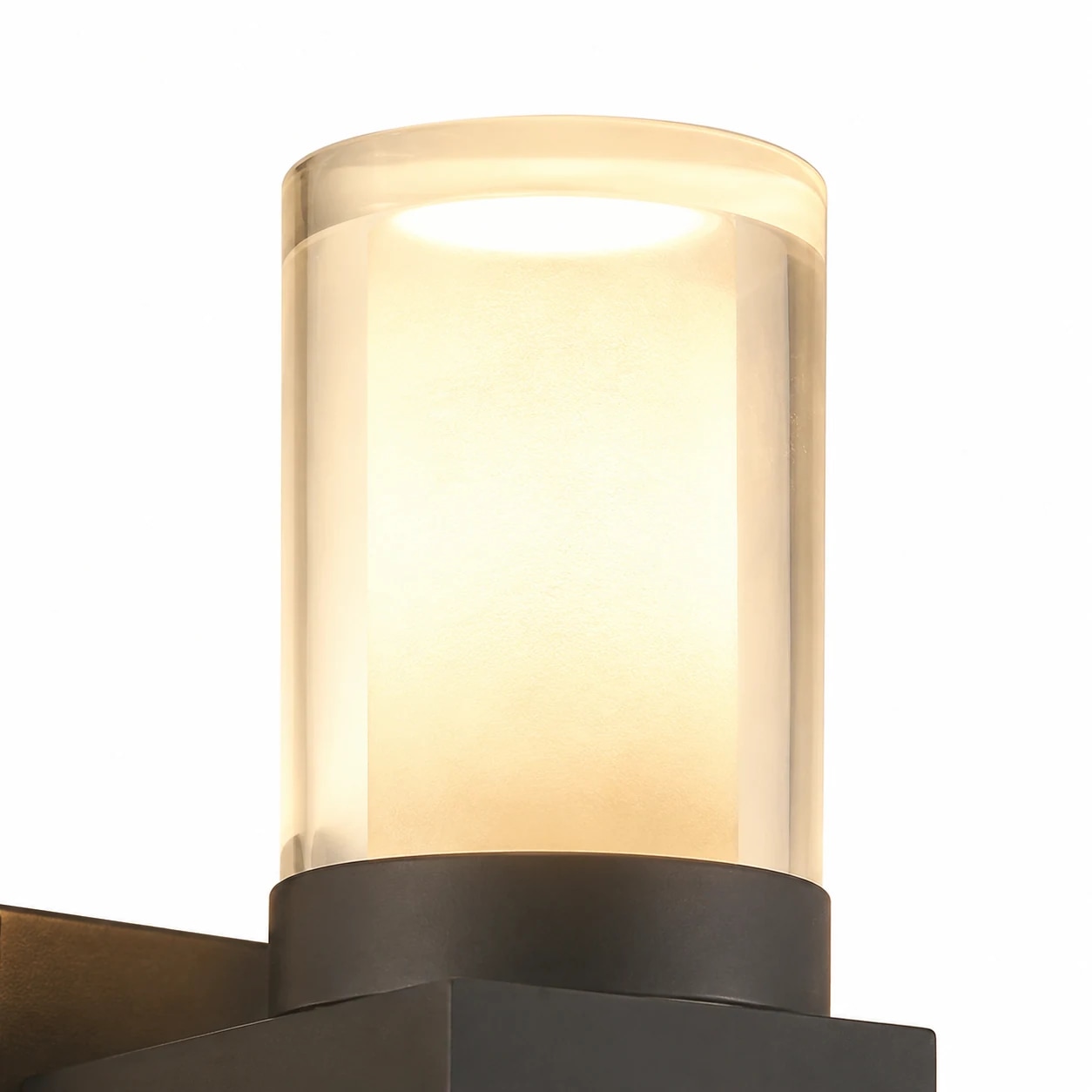 Soft frosted cylinder diffuser close-up